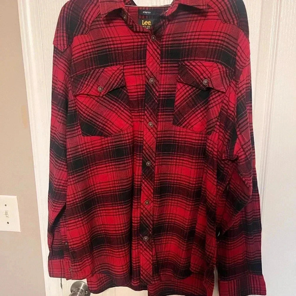 Flannel Long Sleeve Lee Button down - Picture 8 of 8